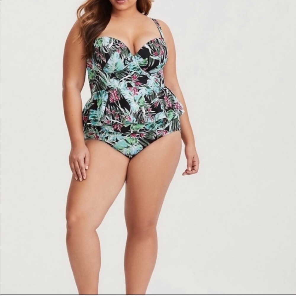 Torrid Peplum Tankini Top Tropical Size: 2